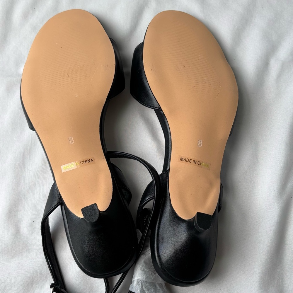 New Black Elegant Kitten Heels with Adjustable Strap - Picture 7 of 9